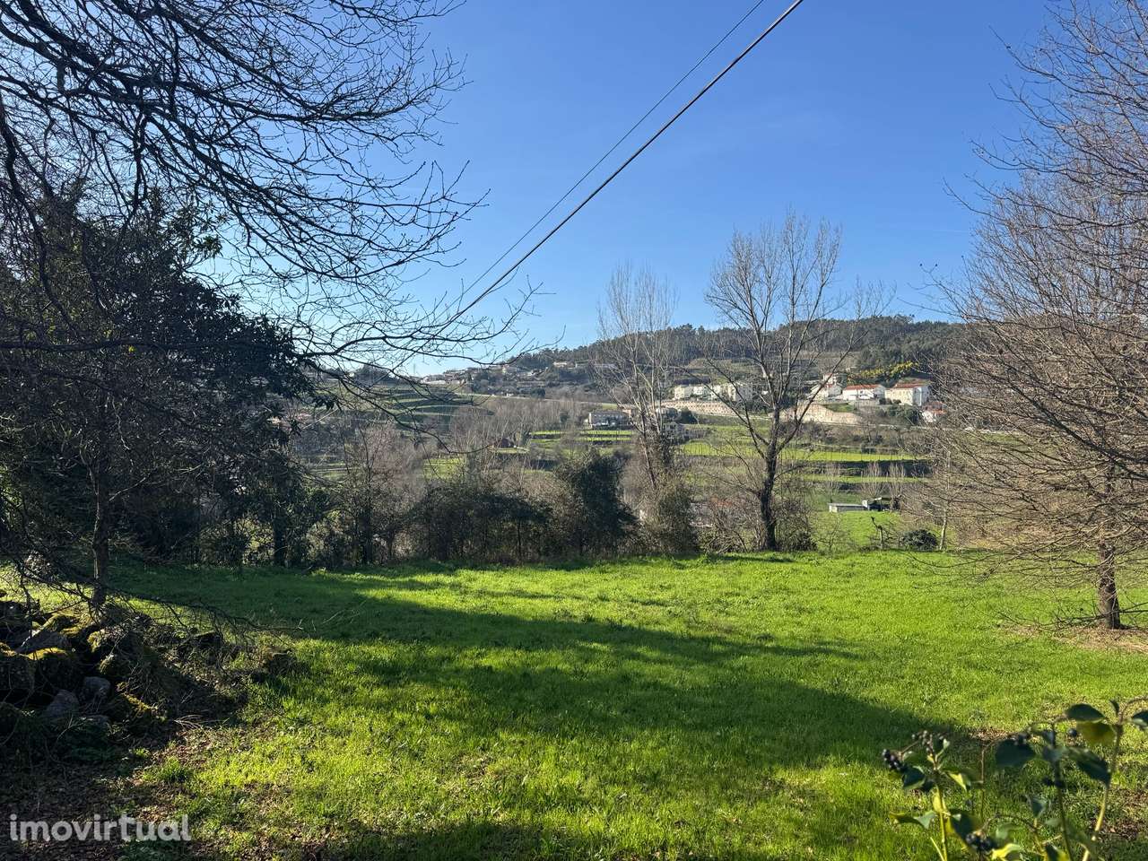 Venda de 3 moradias em conjunto e dois terrenos rústicos - Fafe, Braga - Grande imagem: 4/7