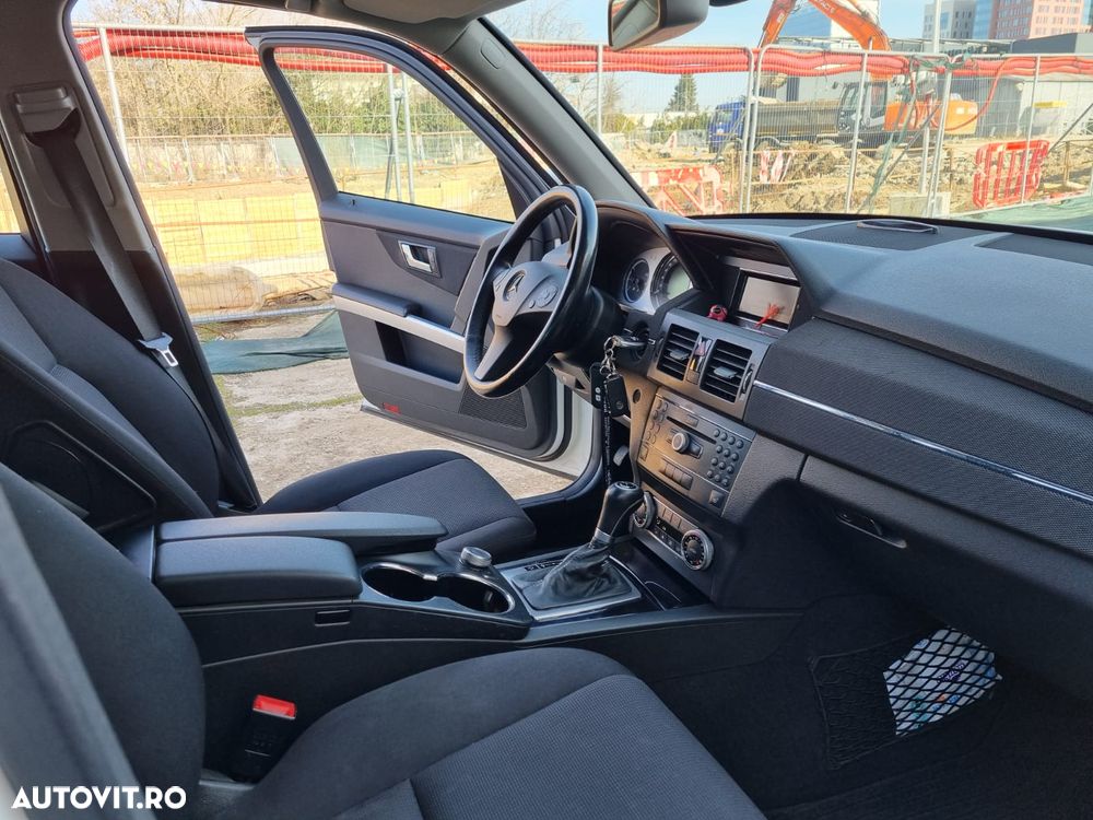 Mercedes-Benz GLK 220 CDI DPF 4Matic BlueEFFICIENCY 7G-TRONIC - 14