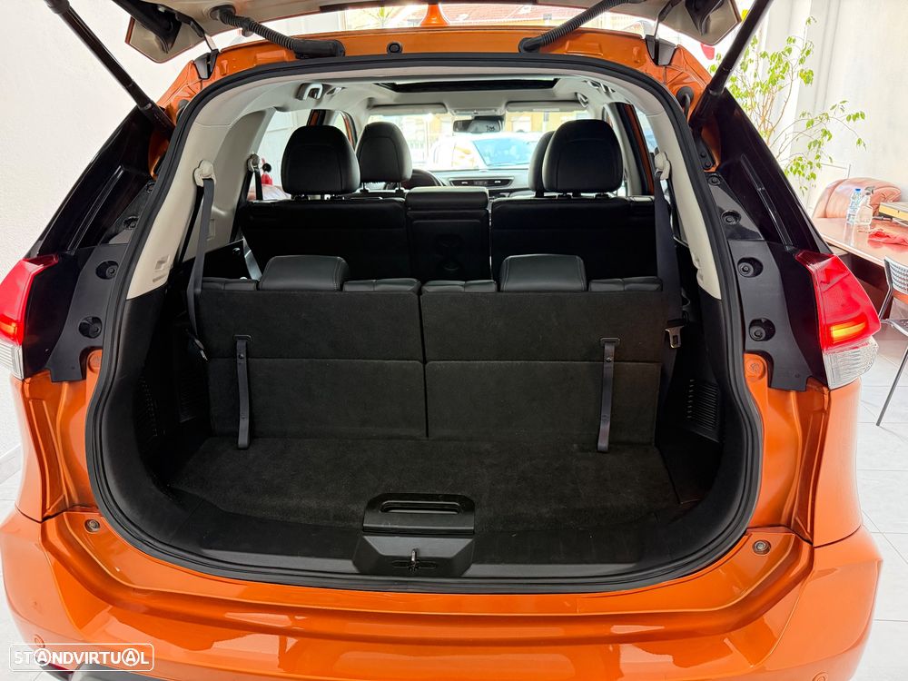 Nissan X-Trail 2.0 DCi Tekna Pele C.4x4-i - 37