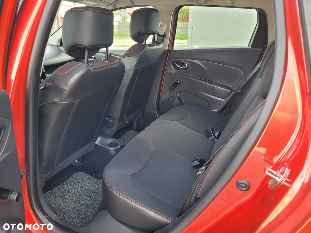 Renault Clio 1.2 16V 75 Collection - 19