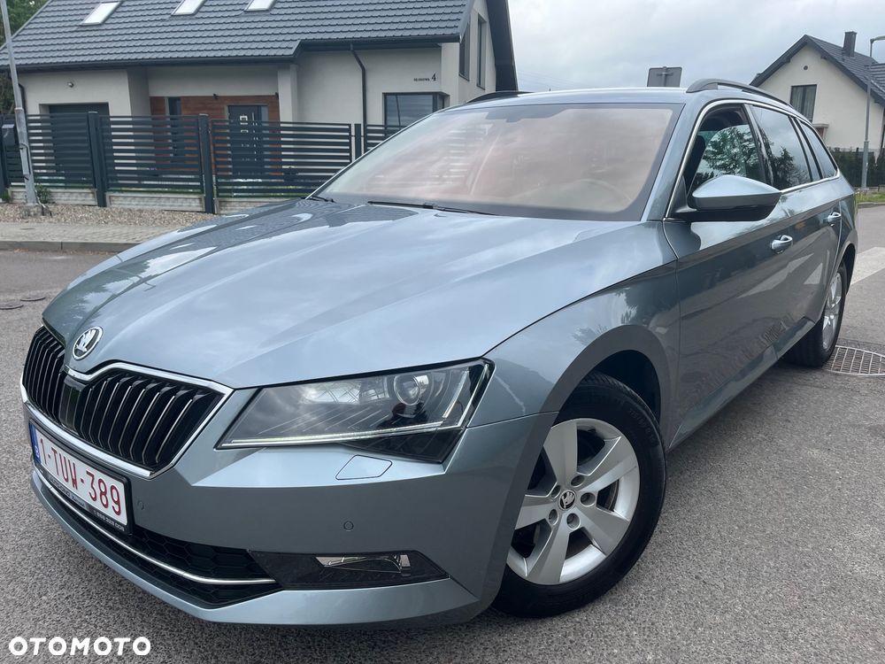 Skoda Superb 2.0 TDI DSG Style - 1