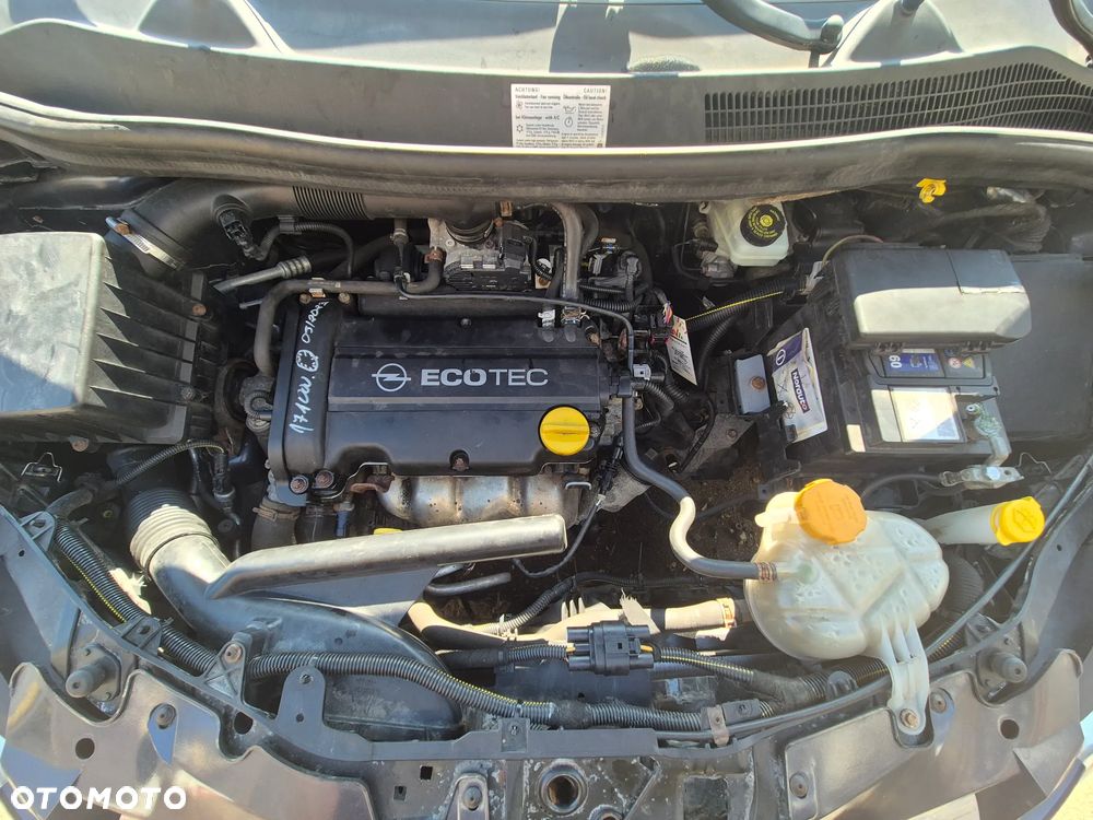 Opel Corsa 1.4 16V Navi - 30