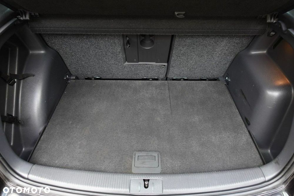 Volkswagen Golf Plus - 15