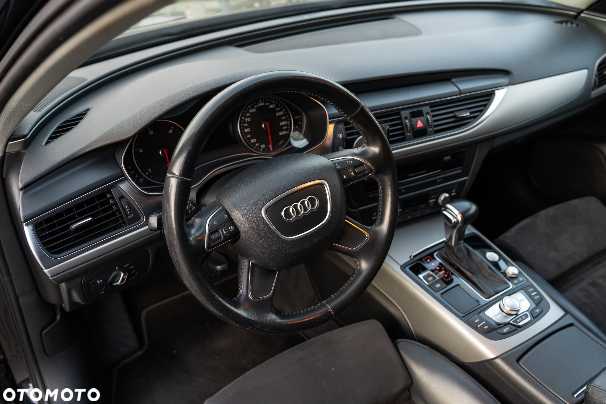 Audi A6 Avant 2.0 TDI Ultra S tronic - 14
