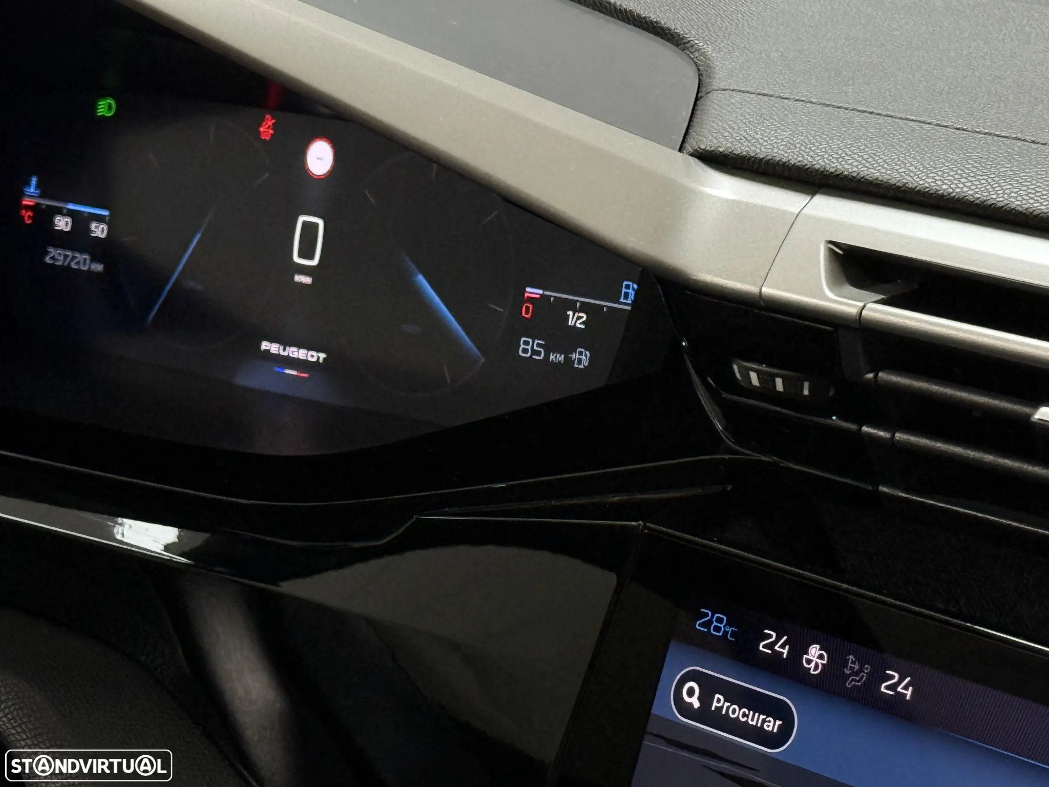 Peugeot 308 1.2 PureTech Allure - 28