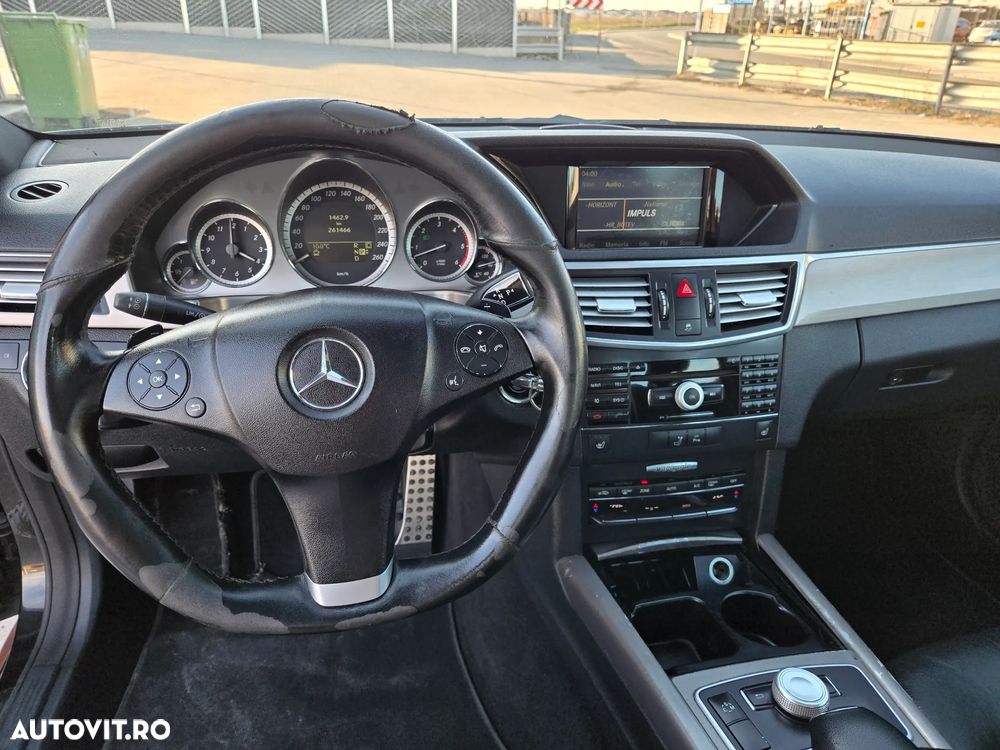 Mercedes-Benz E 350 CDI DPF BlueEFFICIENCY 7G-TRONIC - 37