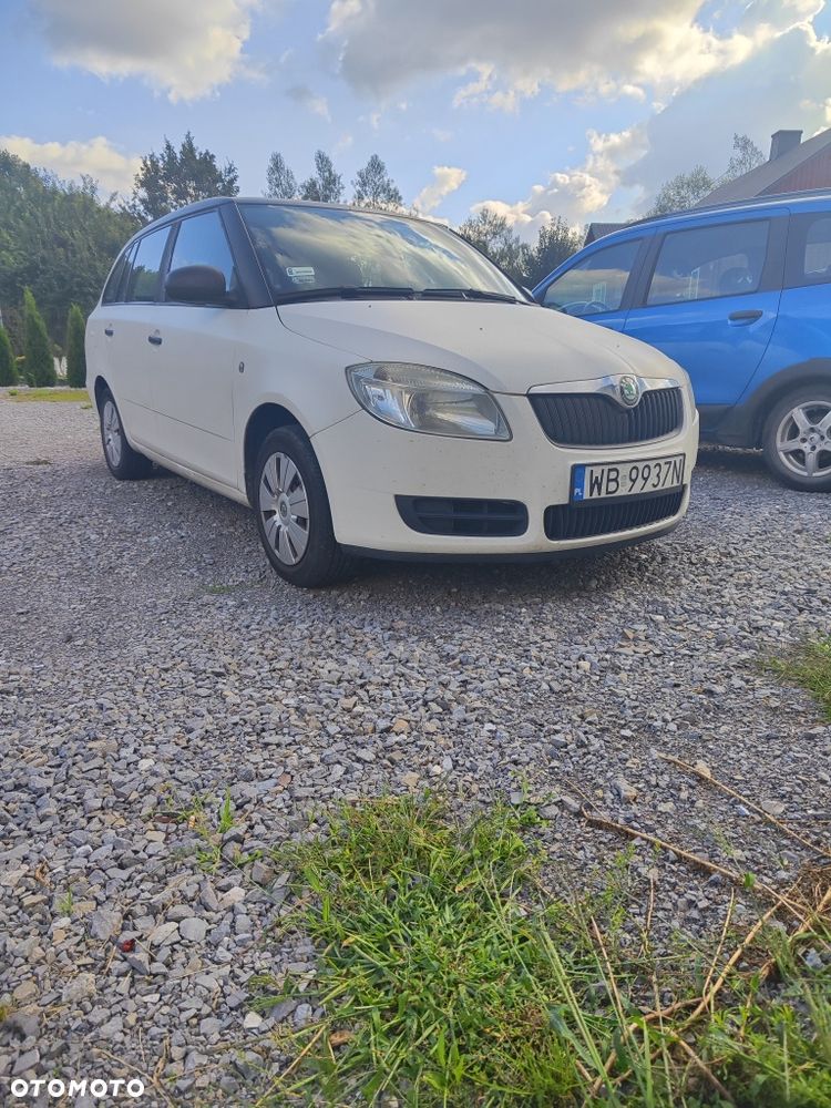 Skoda Fabia - 8