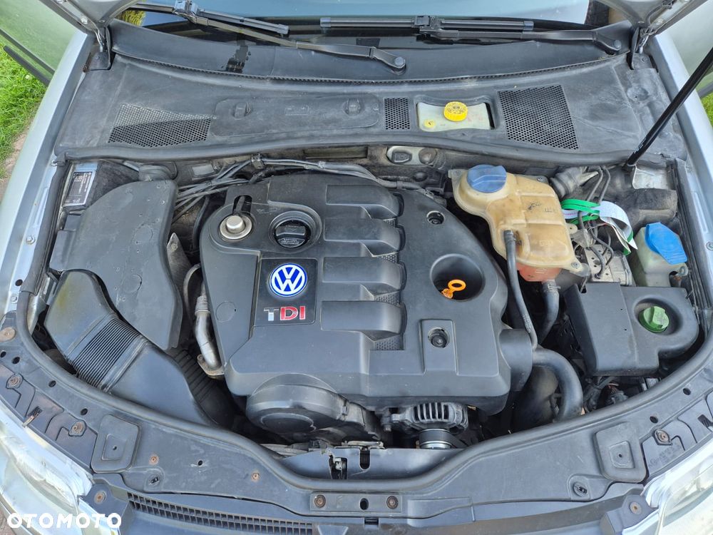 Volkswagen Passat 1.9 TDI Comfortline - 27