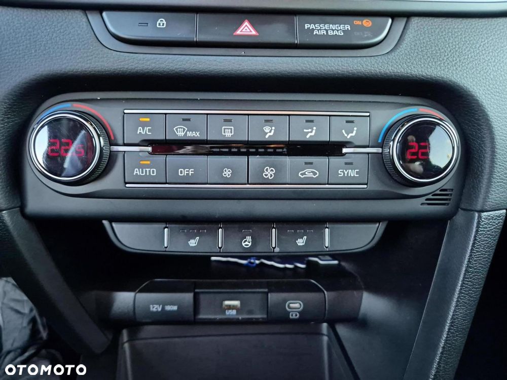 Kia Ceed 1.5 T-GDI M - 23