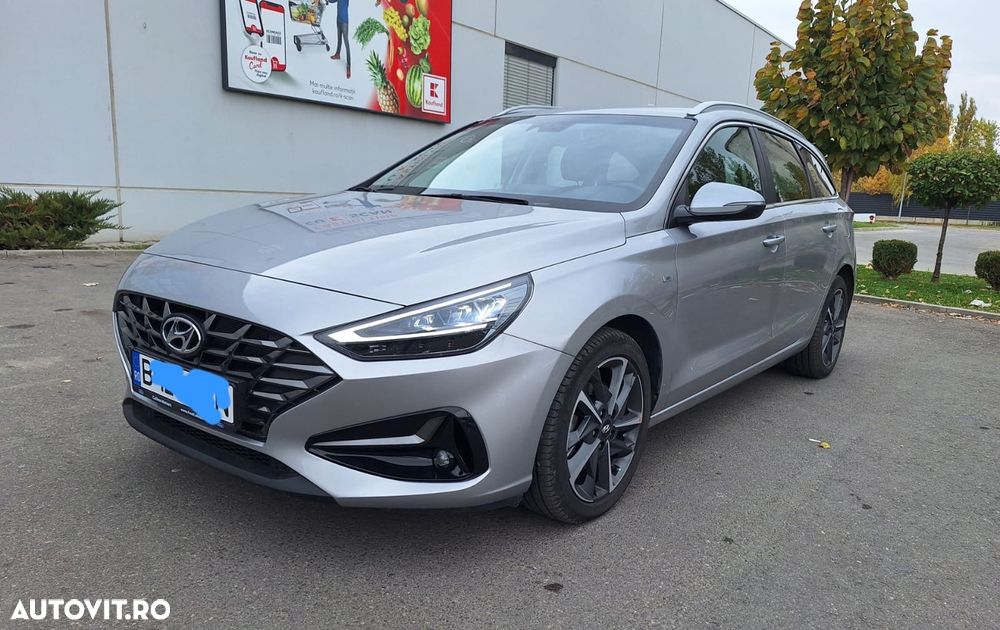 Hyundai i30 Fastback 1.5 T-GDI MHEV 160CP Highway - 1