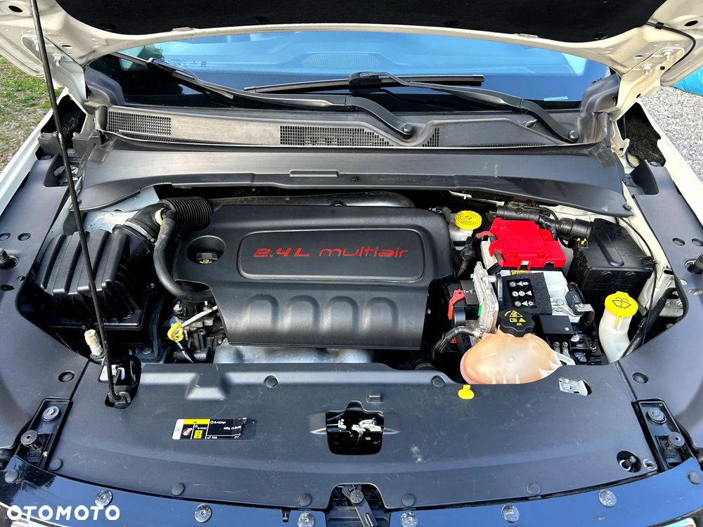 Jeep Compass 2.4I 4x4 CVT Limited - 9