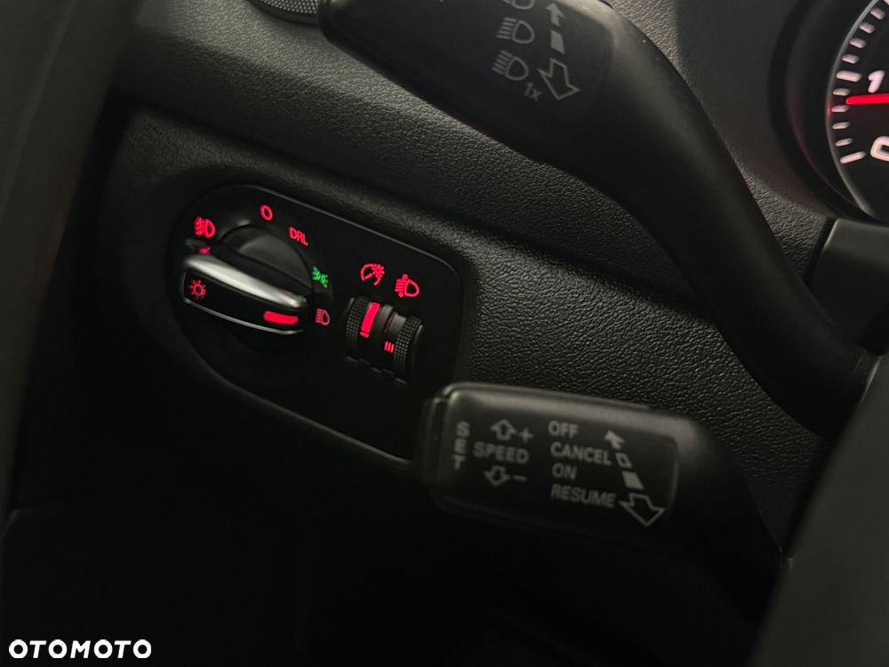 Audi A3 3-drzwiowe 1.6 Limited Edition - 11