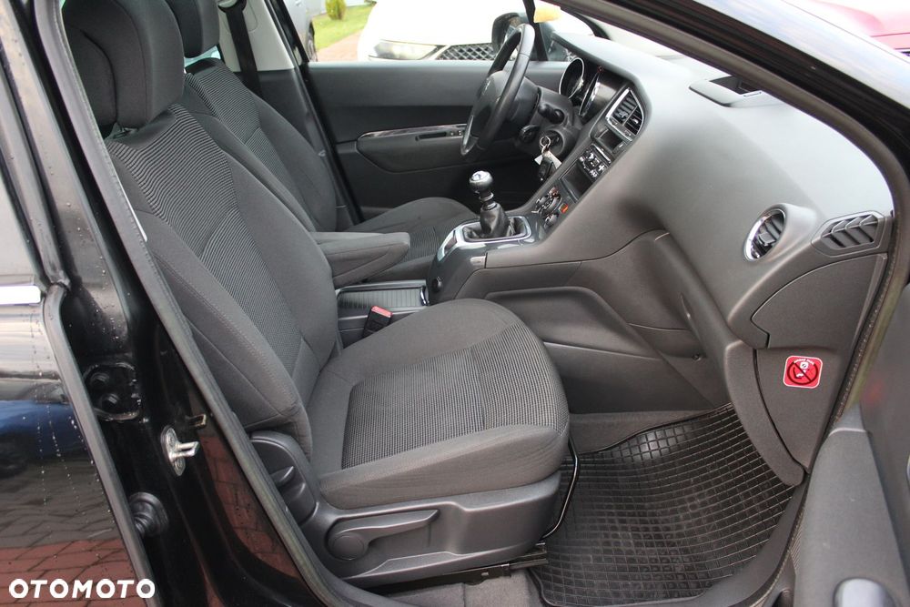 Peugeot 5008 2.0 BlueHDi Active - 15