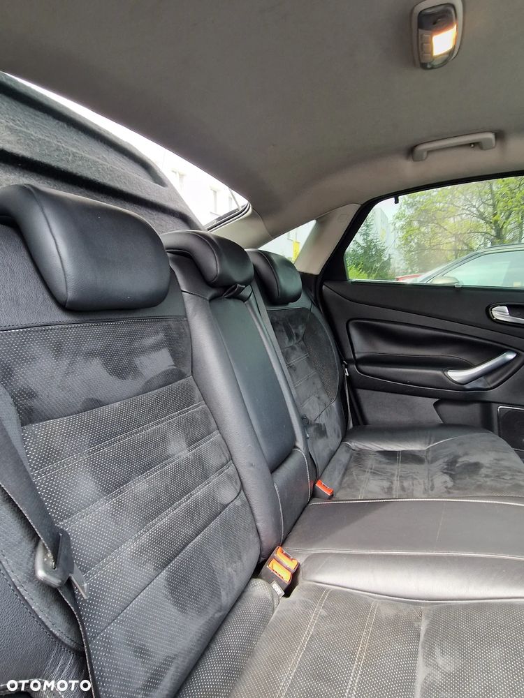 Ford Mondeo 2.0 TDCi Titanium X - 14