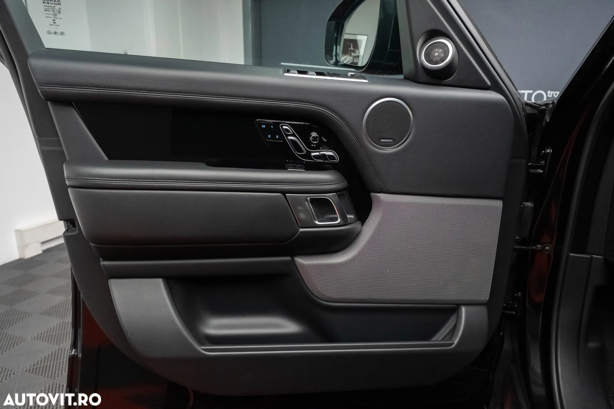 Land Rover Range Rover 4.4L SDV8 Vogue - 30