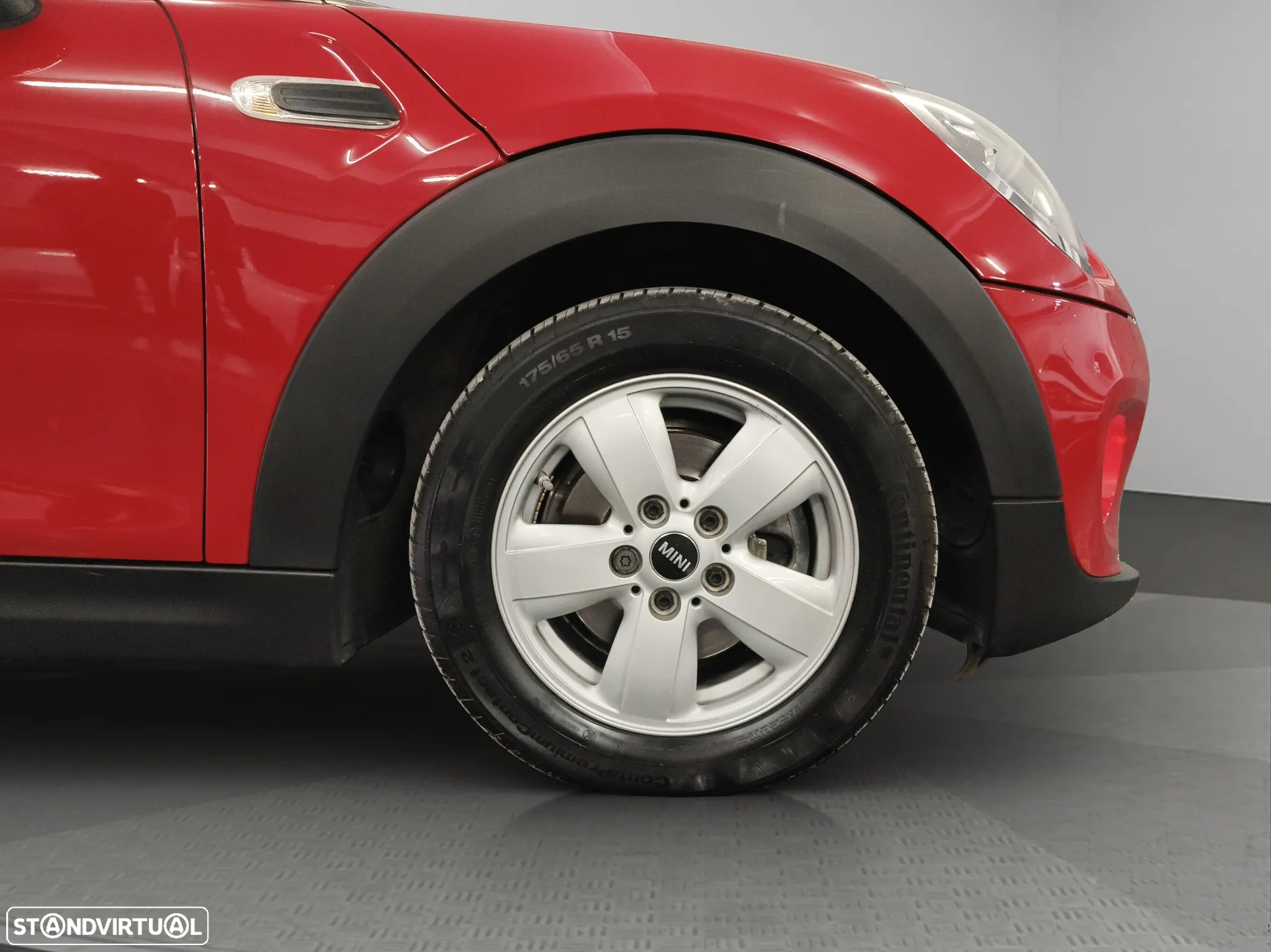 MINI Cabrio Cooper Auto - 28