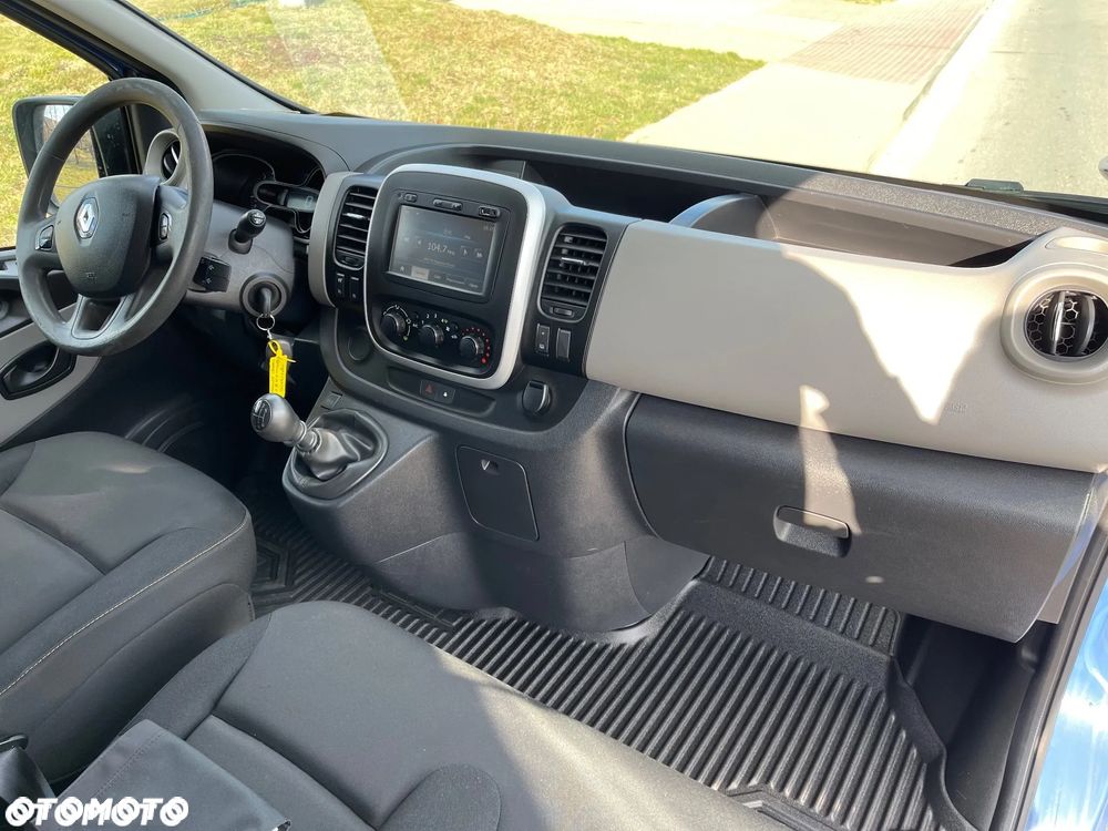 Renault Trafic - 19
