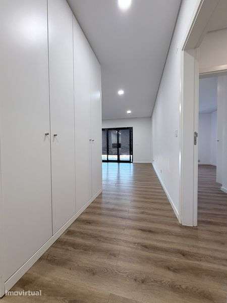 Arrendamento T1 em Famoes, Odivelas - Grande imagem: 2/8