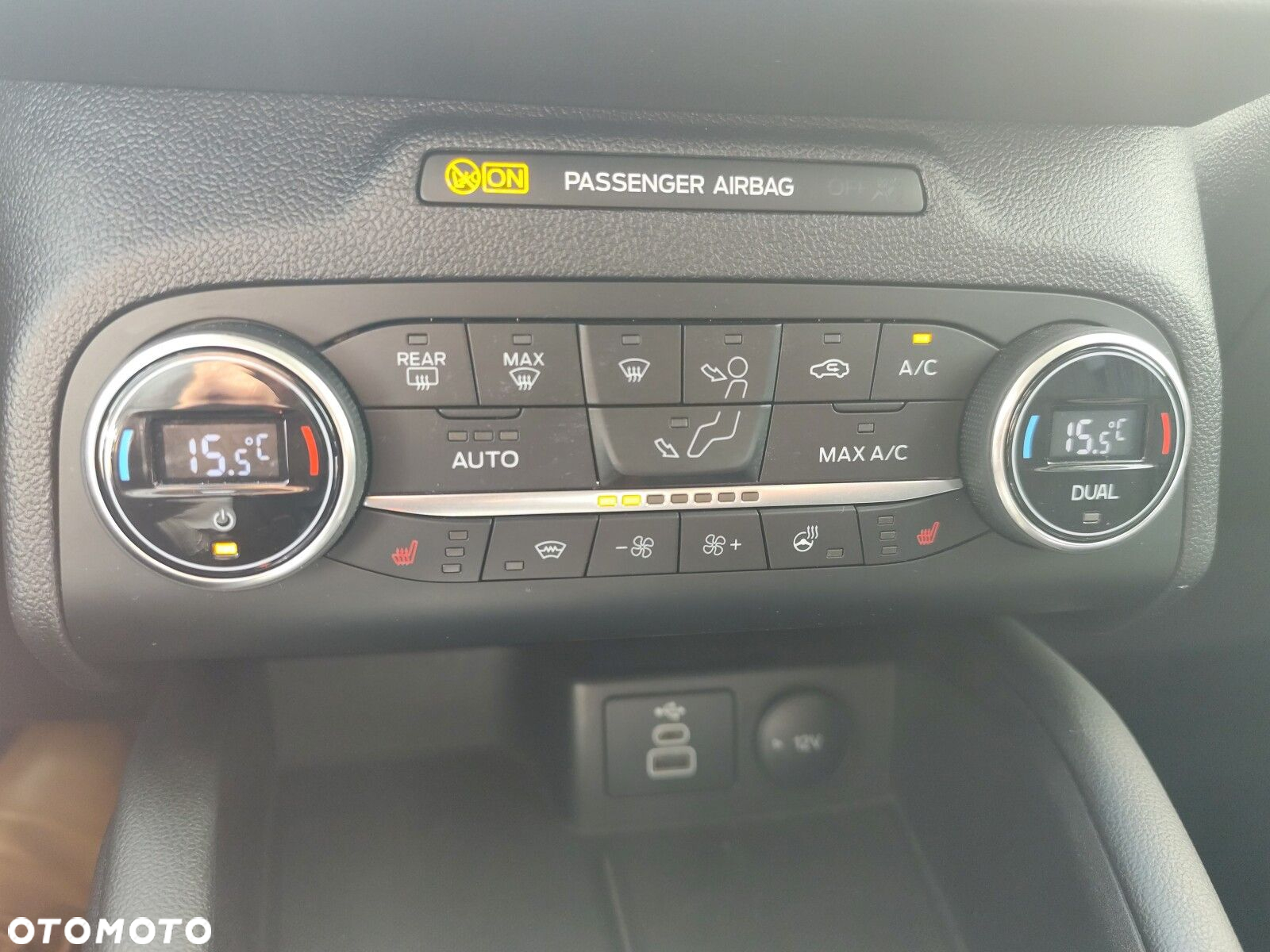 Ford Kuga - 25