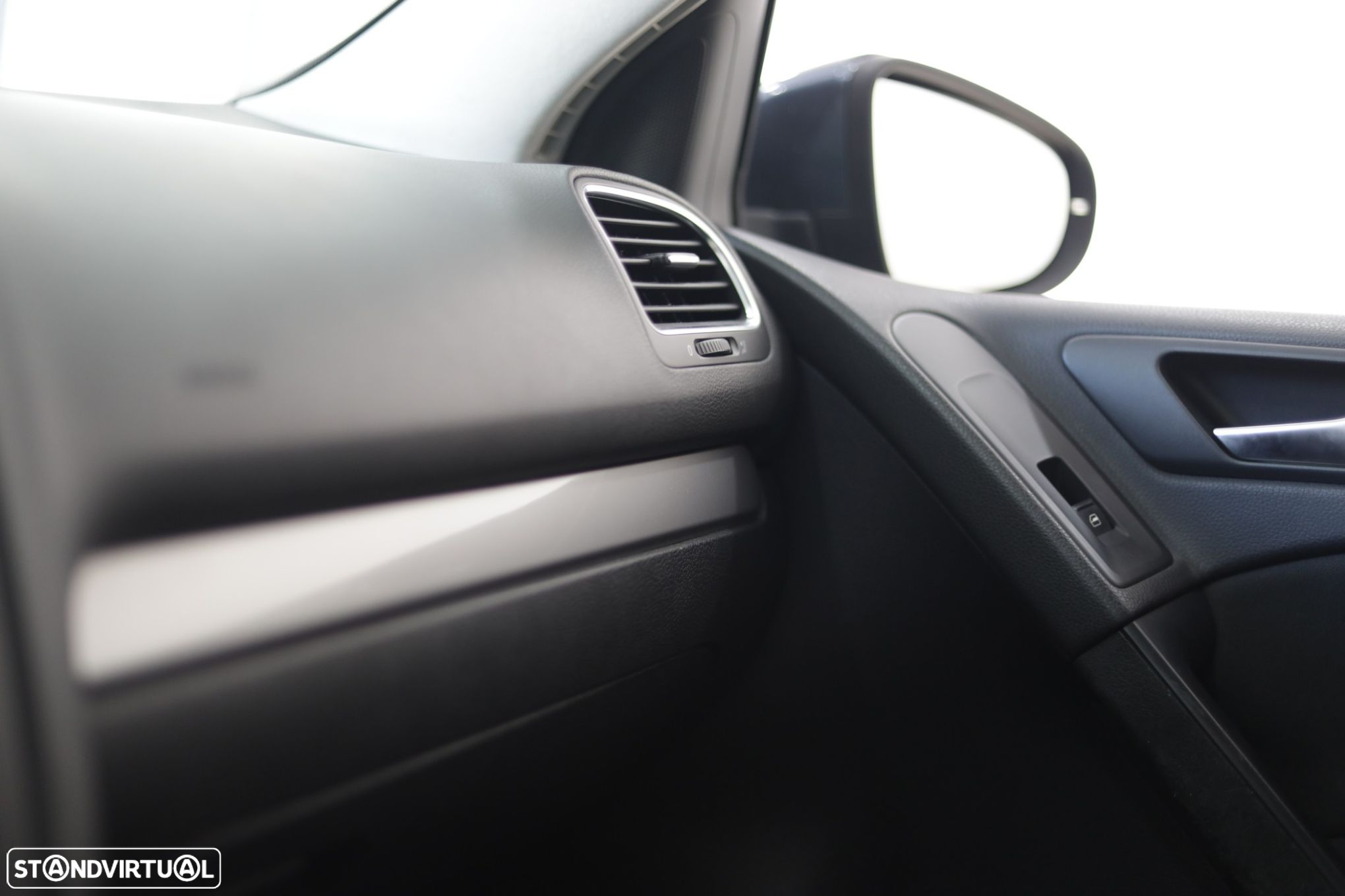 VW Golf 1.6 TDi Trendline - 14