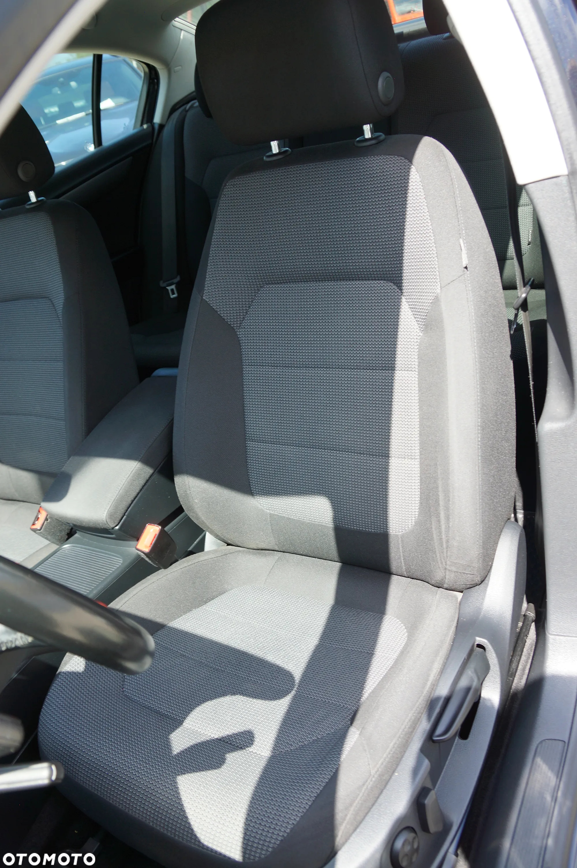 Volkswagen Passat 1.4 TSI BMT Comfortline - 25