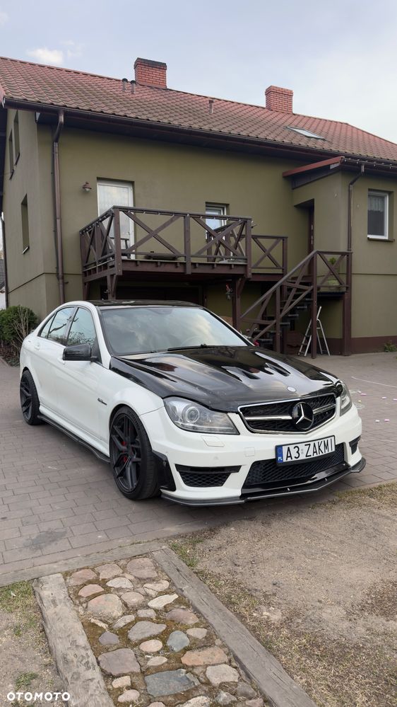 Mercedes-Benz Klasa C 63 AMG - 3