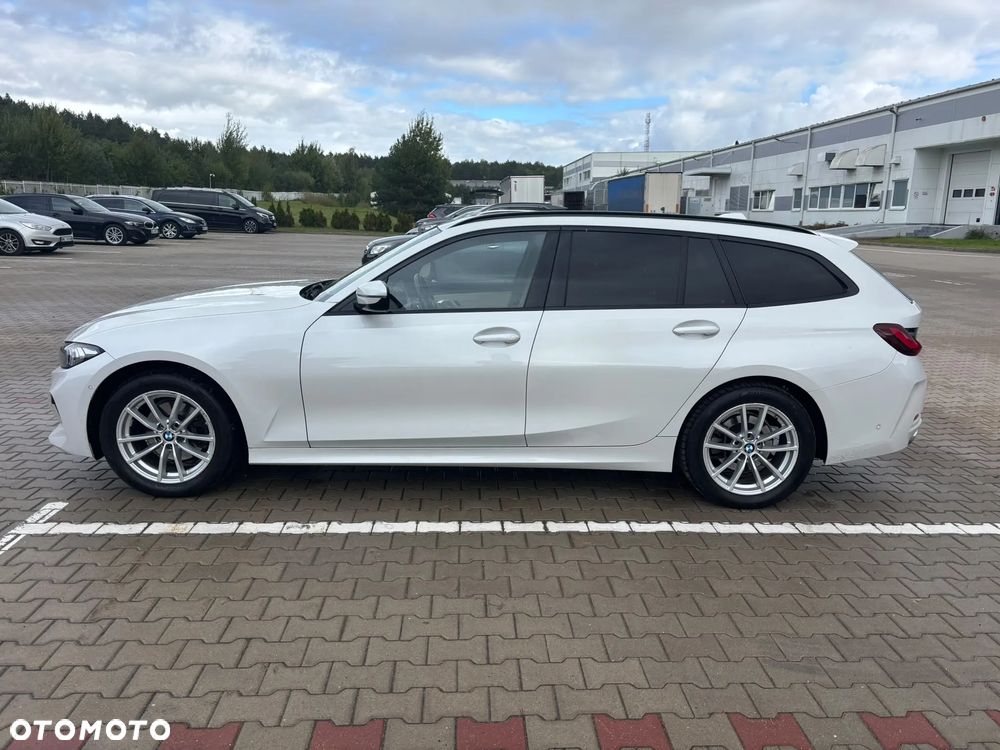 BMW Seria 3 320d xDrive - 11