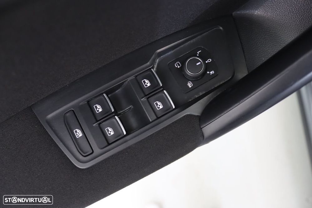 VW Tiguan Allspace 2.0 TDI Life DSG - 13