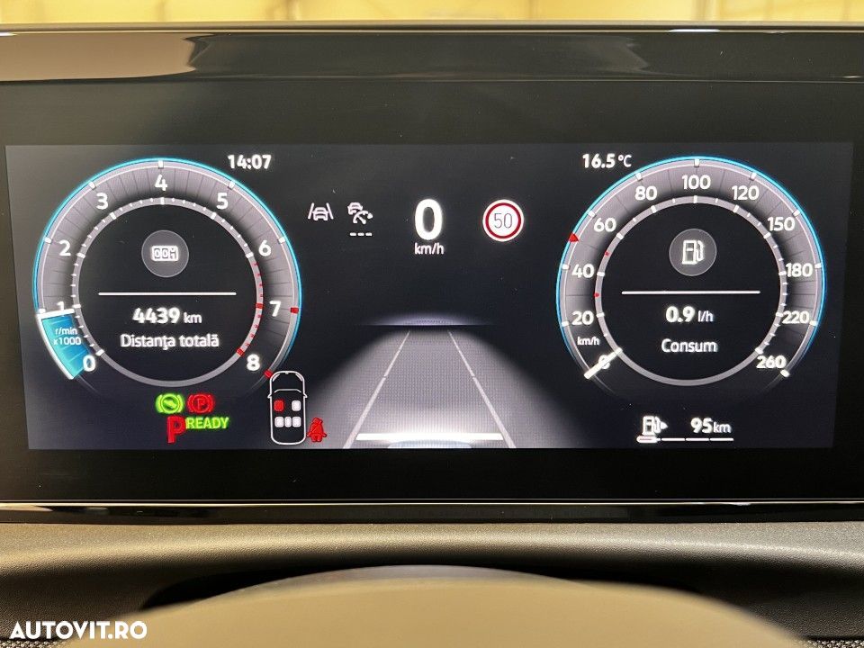 Volkswagen T-Roc - 12