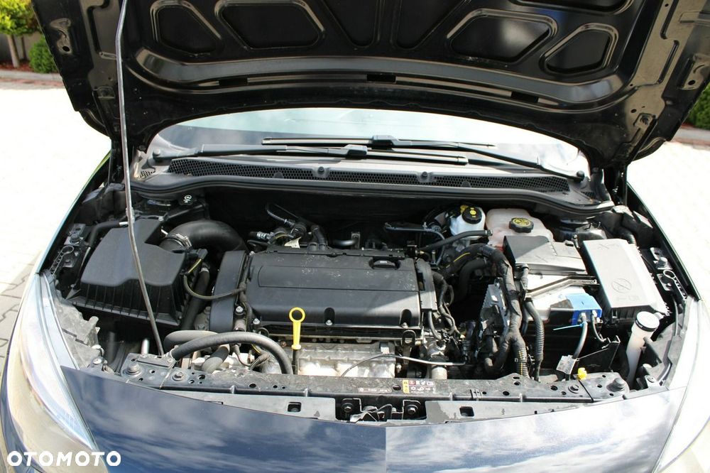 Opel Astra 1.6 Active - 33