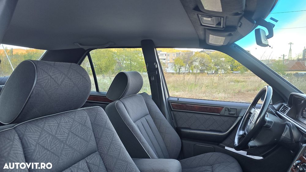 Mercedes-Benz W124 - 31