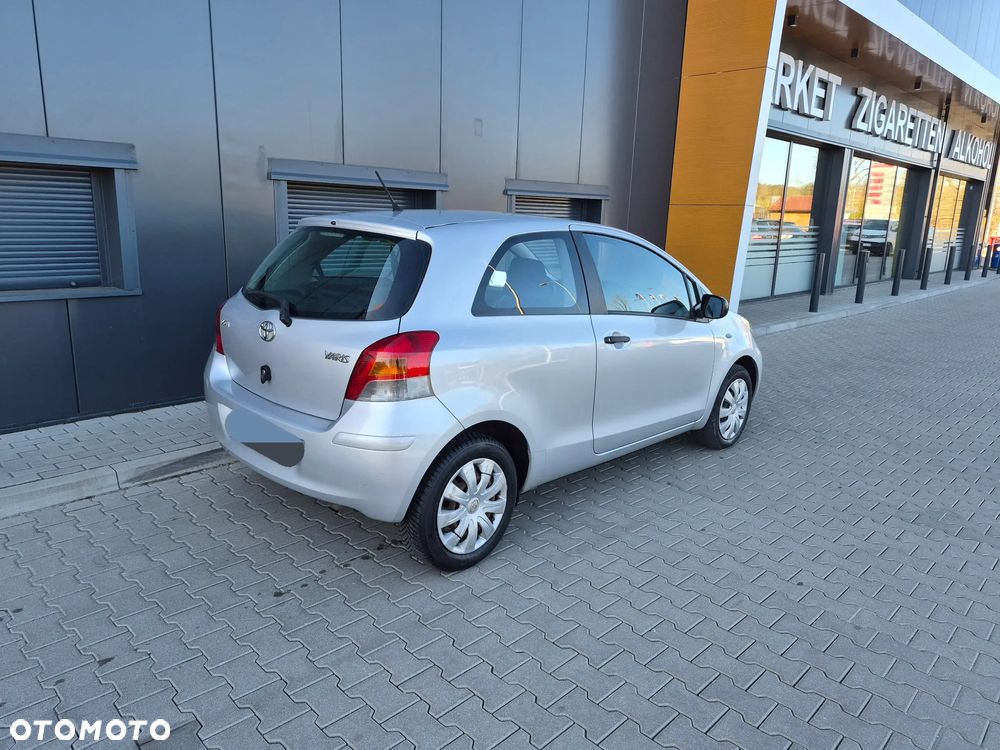 Toyota Yaris 1.0 Luna A/C - 1