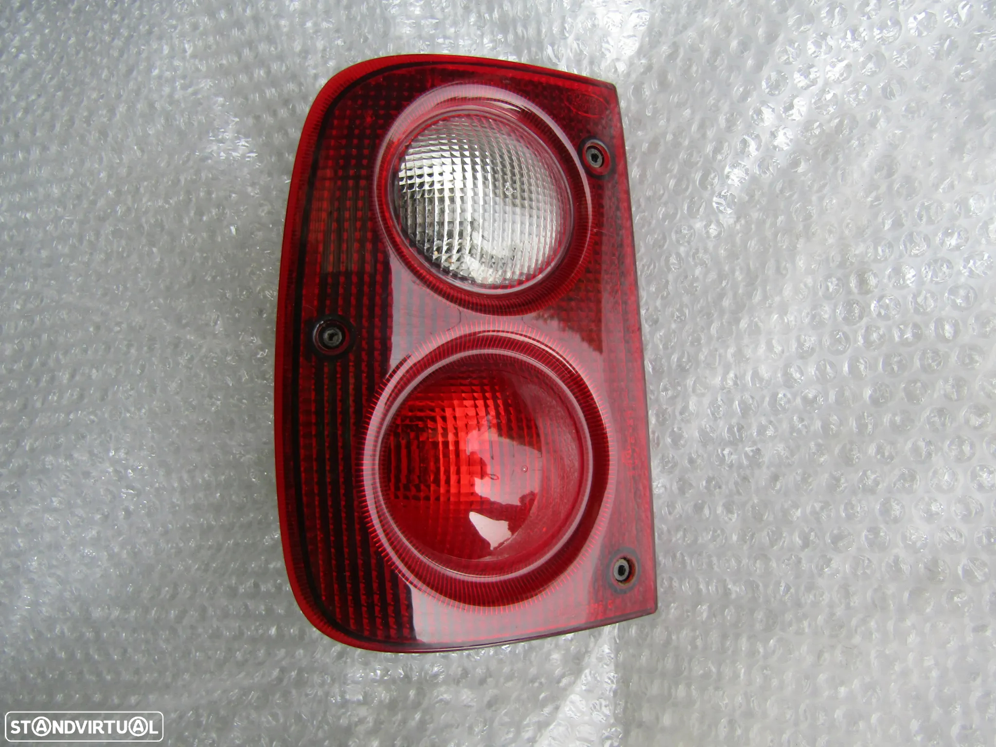 Farolim tras esquerdo  Land Rover Freelander ano 2000 - 2