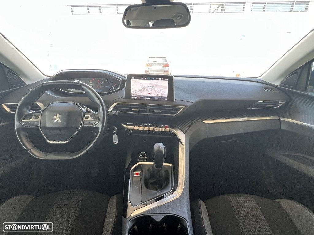 Peugeot 5008 1.6 HDi Allure J17 - 15