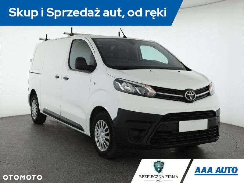 Toyota proace - 2