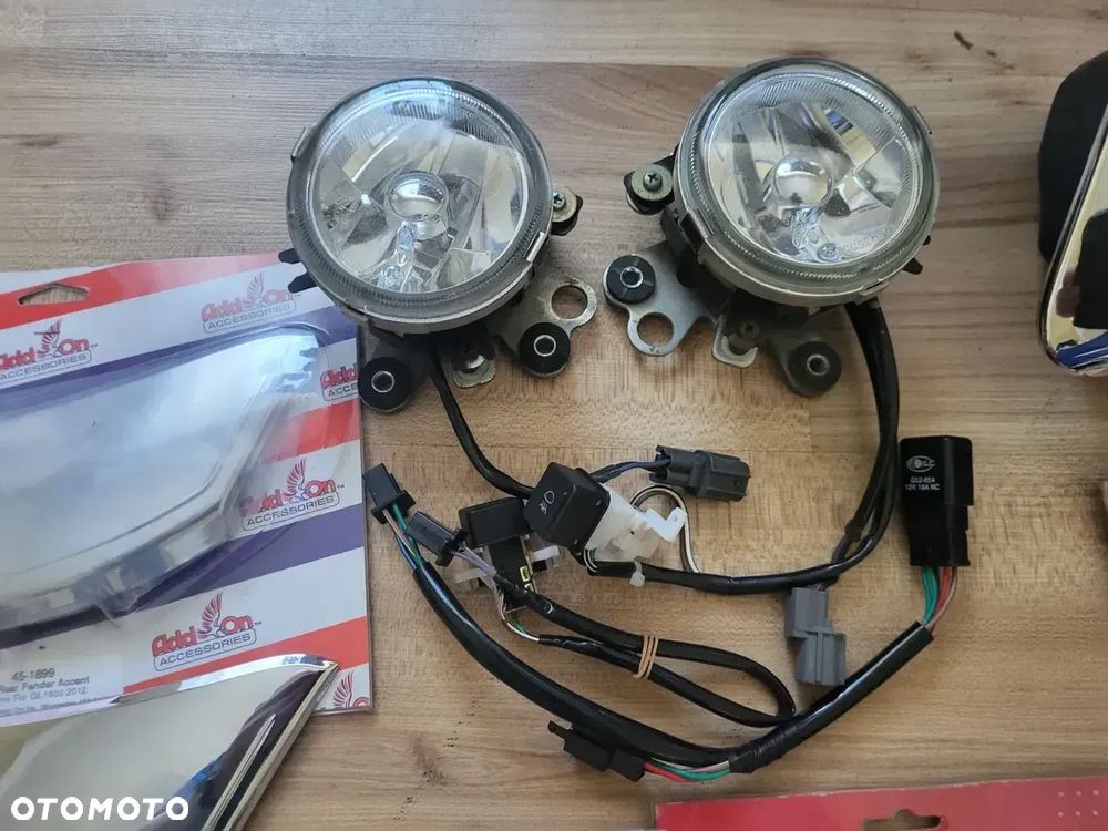 Honda Gl1800 Goldwing halogeny ramka nakładka Kuryakyn Show Chrome Add-On - 2