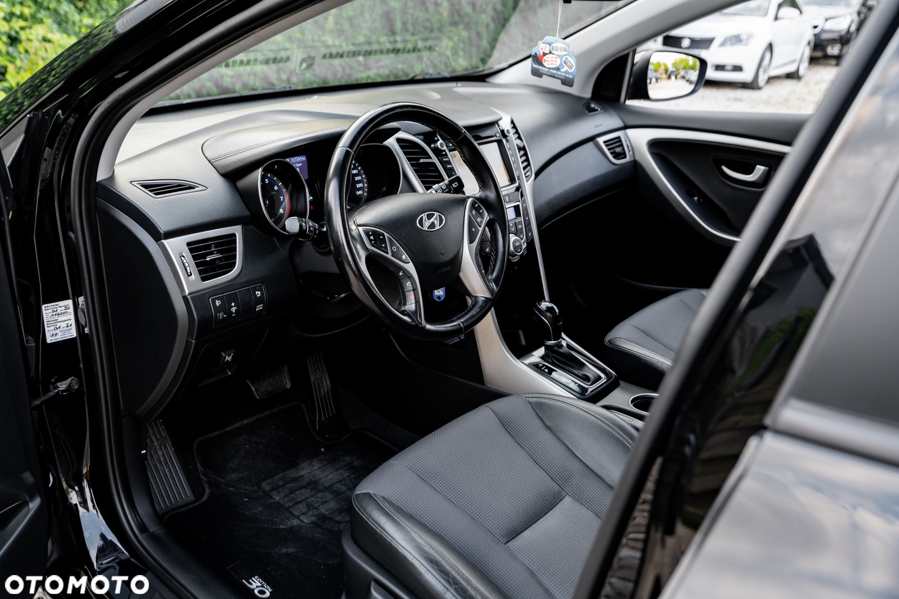 Hyundai i30 1.6 GDI Premium - 17