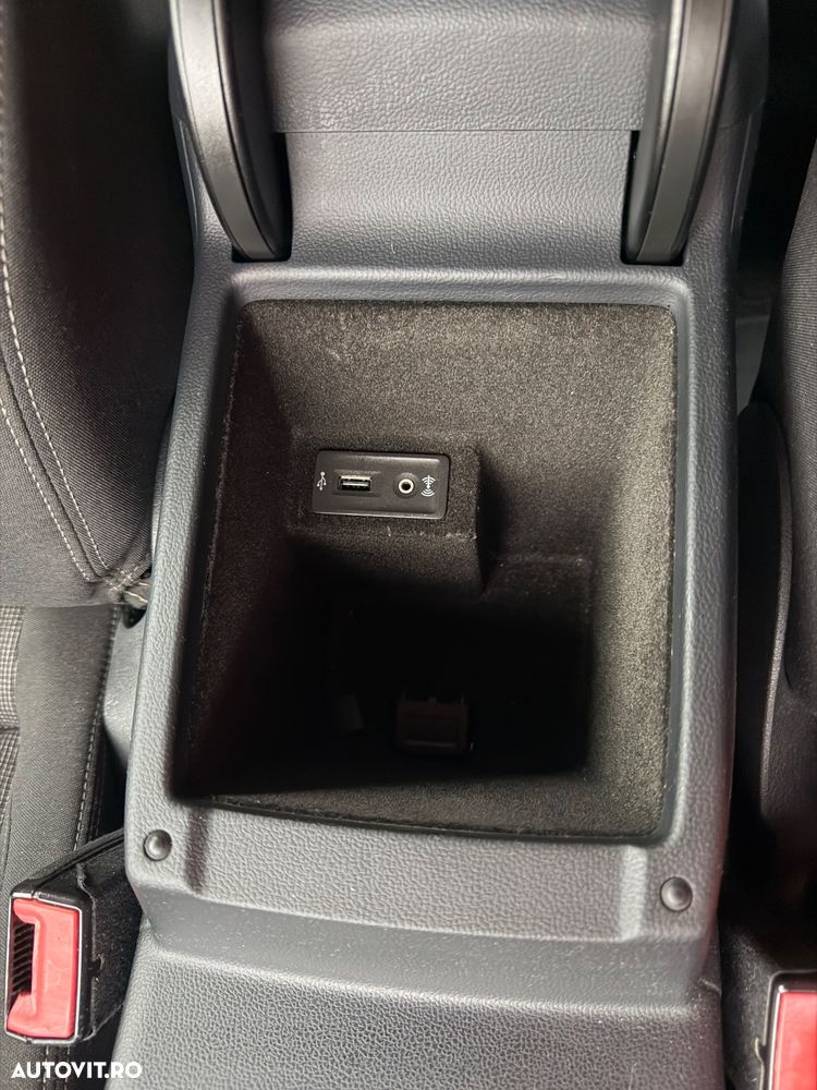 Volkswagen Passat - 15