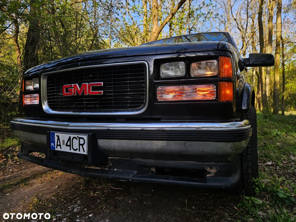 Chevrolet Suburban - 20