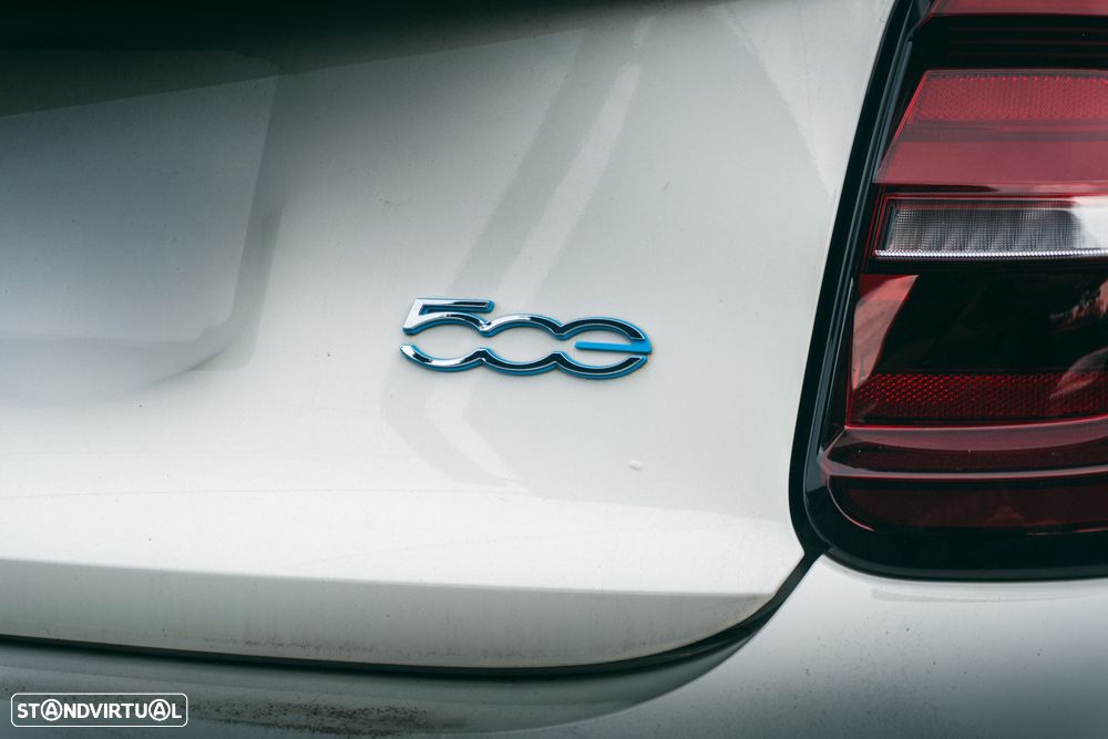 Fiat 500e 42kWh — fotografia 12