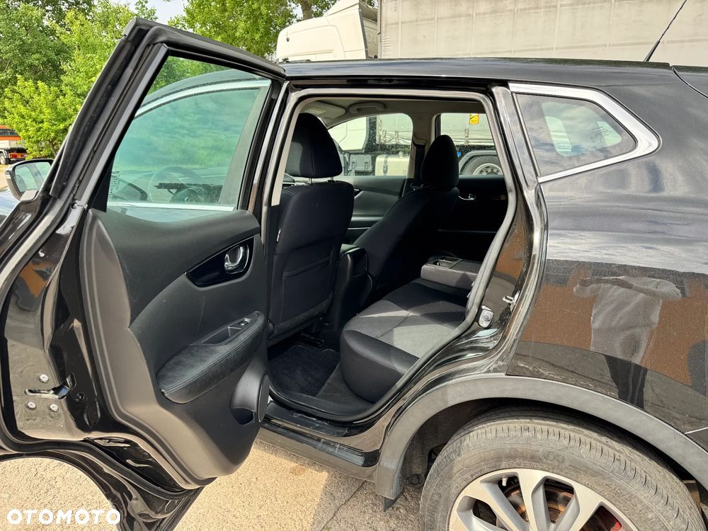 Nissan Qashqai - 16