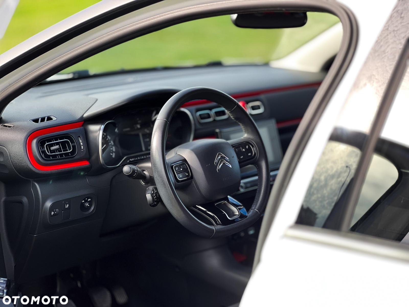 Citroën C3 1.2 PureTech Shine S&S - 7