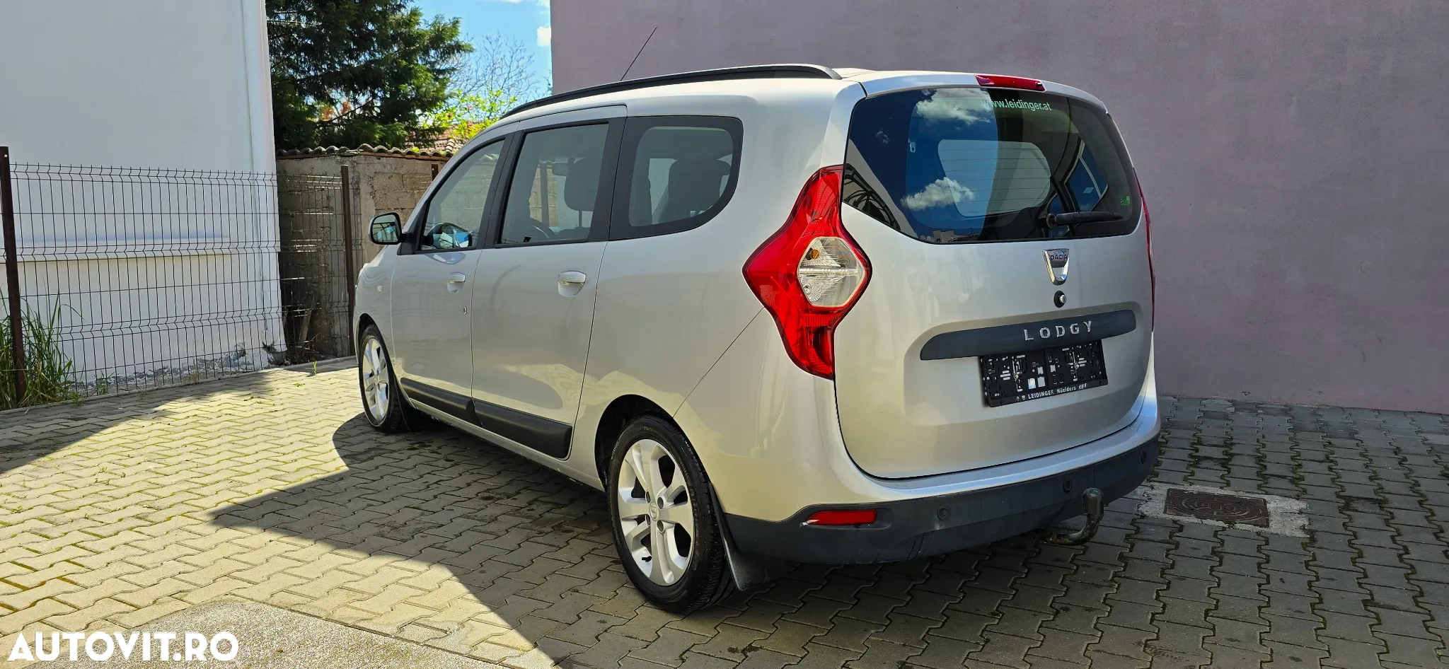 Dacia Lodgy dCi 110 Celebration - 10