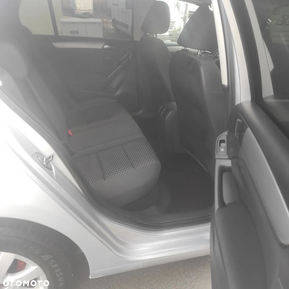 Volkswagen Golf - 13