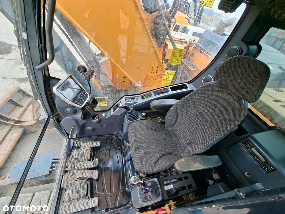 Hyundai HX235 LCR - 7