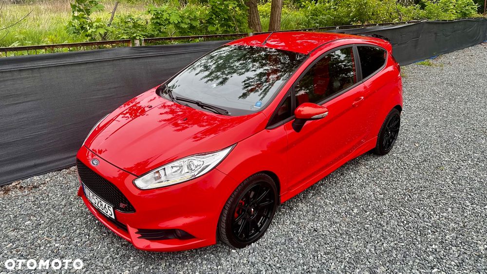 Ford Fiesta 1.6 EcoBoost mit Leder-Sport-Paket ST - 10
