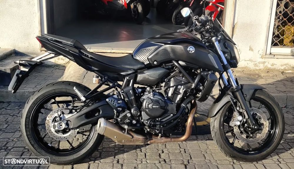 Yamaha MT-07 35 Kw (carta A2) - 3