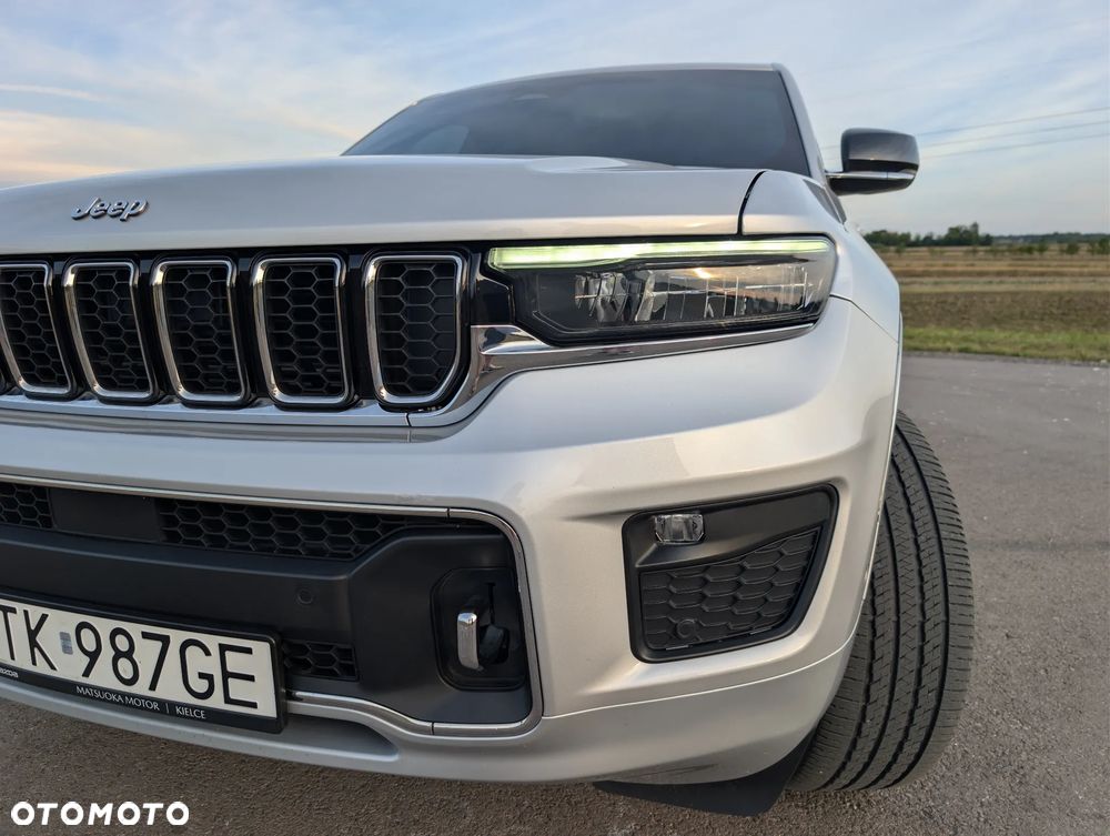 Jeep Grand Cherokee - 18