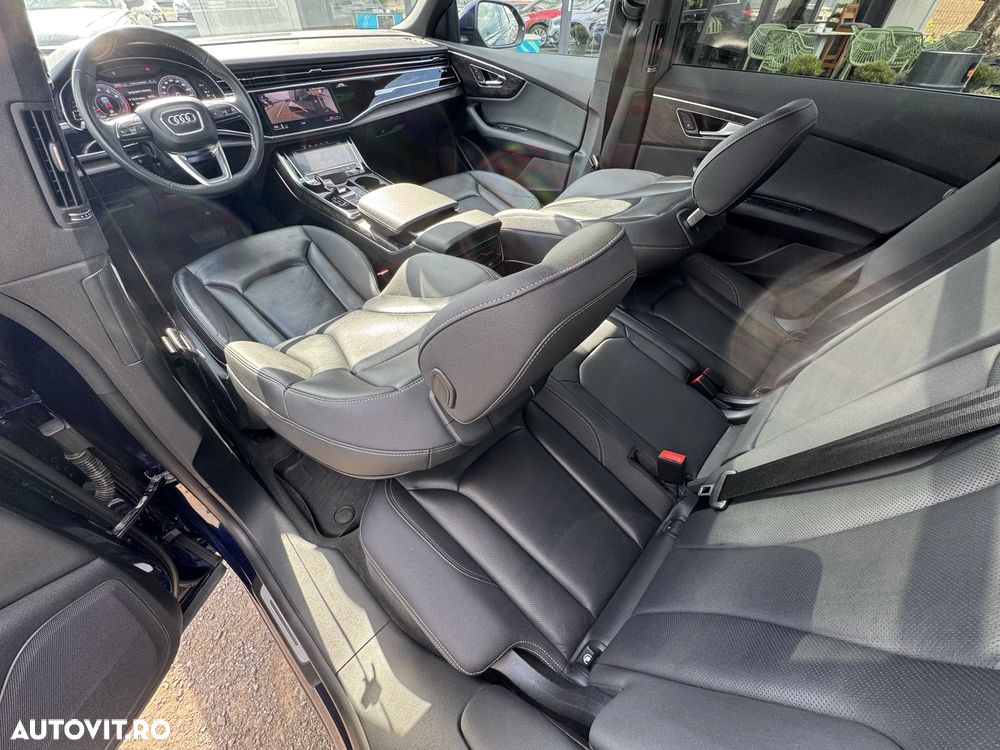 Audi Q8 55 TFSI quattro Tiptronic - 26