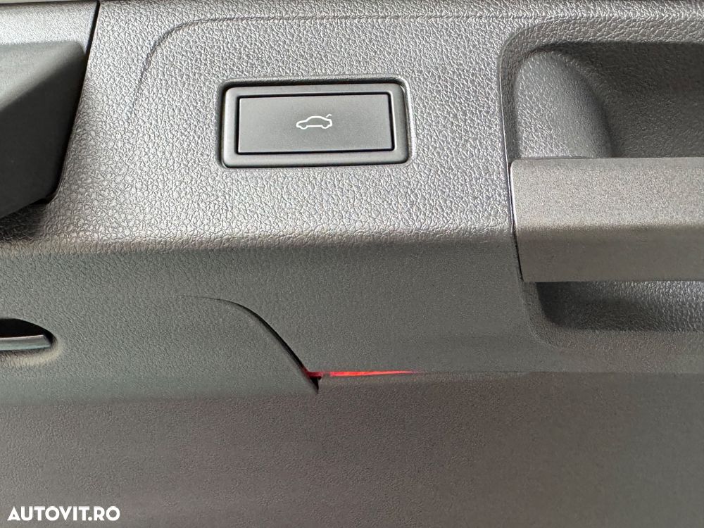 Volkswagen Passat Alltrack 2.0 TDI SCR DSG 4Motion - 17